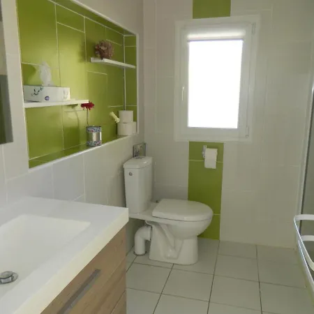 Maisonnette Rénovée Apartamento Lacrabe