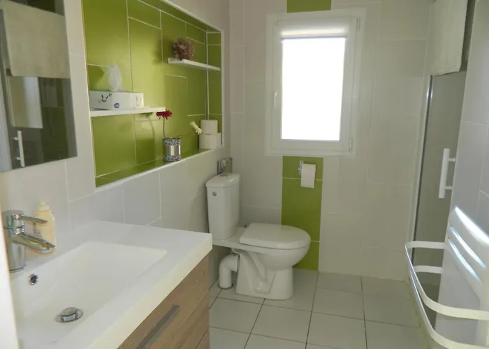 Maisonnette Renovee Lejlighed Lacrabe